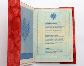 Strawberry candy oilcloth Passport