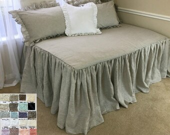 Day bed Cover Natural Linen, Daybed Bedding, Fitted Daybed Cover, Linen Bedding. Shabby Chic Bedding,Ruffle Bedding, Custom Size