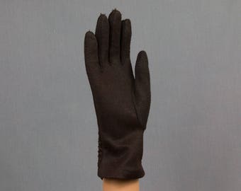 Chocolate brown gloves Nylon Very smooth on inside Vintage 8 1/2 inches long 3 inch palm Excellent condition