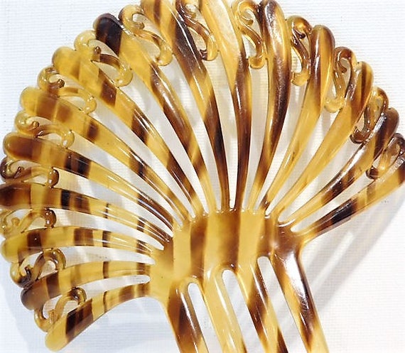 Antique Hair Comb /Faux Tortoise Shell / Celluloid / Mantilla