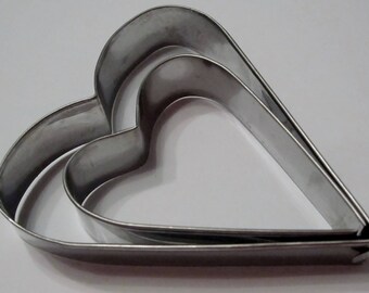 Set of 2 Vintage Heart Cookie Cutters