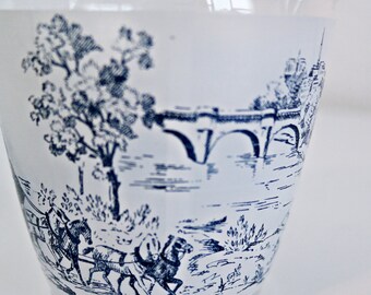 DECANTER Luminarc Verrerie D'Arques Carafe France Frosted Glass Blue Country Scene French