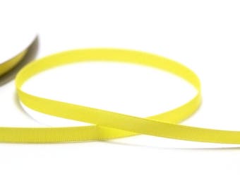 5 m of plain 7 mm yellow Canary satin bias