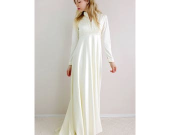 Vintage wedding dress | ivory button back long sleeve beaded bridal gown with train empire waist pearls sequins beading 1970's | size small