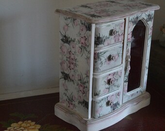 vintage cabbage roses charming shabby chic jewelry box casket