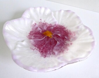 Pink and White Fused Glass Hibiscus Dish by BPRDesigns
