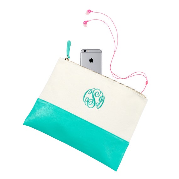 FREE MONOGRAM Makeup Mint Pouch, Makeup Bag, Monogrammed Bags. Embroidery Bags, Bridesmaid Gift, Shower Gift, Weddings.