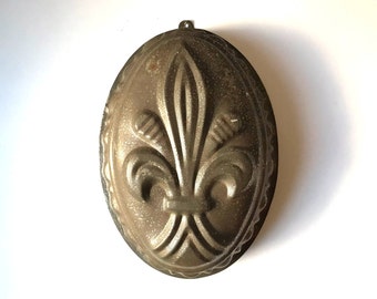 Vintage French Fleur de Lys Ice Cream Mold / Jelly Mold / Bundt Cake Pan