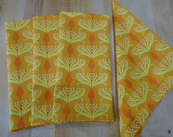 Large Cloth Napkins, Cloth Napkins, Orange Napkins with Yellow and Orange Flowers with White dots. Modern Everyday Dinner Napkins Sets of 4