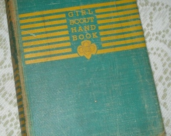 Vintage Girl Scout Hand Book, Handbook, Scouting Reference Guide, Third Impression, Green, 1942 (161-10)