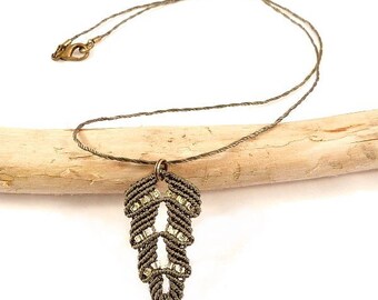 Micro macrame khaki leaf necklace