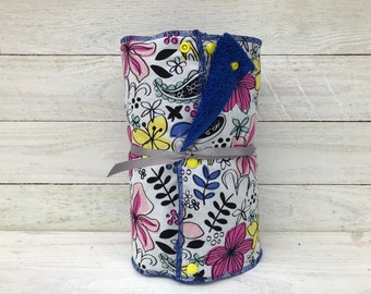 Unpaper towels, reusable paper towels, cloth paper towels, snapping paper towels - Freestyle Floral // gift //