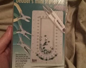 The Beadsmith Beader's Mini Travel Kit Pliars Side Cutter Bead Board Tweezers