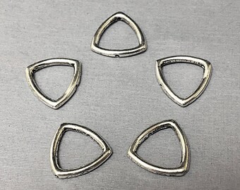 40 Pc Triangle Bead Frames Pewter Antique Silver Finish 15mm, 15mm silver connectors - PBF278