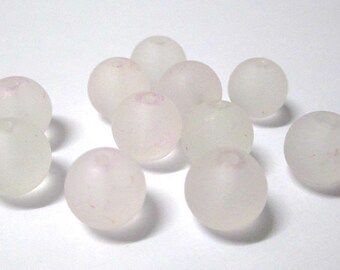 10 frosted white glass beads 12mm (N-46)