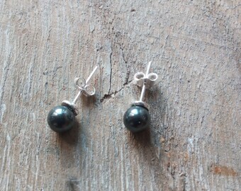 1100 - Swarovski black pearl earrings.