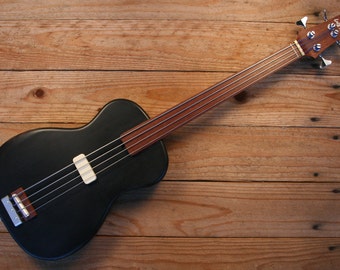 Conspirator Short Scale Electric Bass Guitar