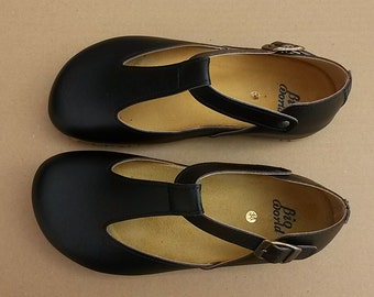 HOLYDAYS Sales 20%, Vegan shoes,free shipping, design Shoes, vegan design, Close Shoes, Flat Shoes, Black Shoes TAMRINDO