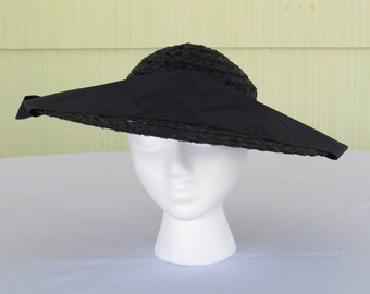 1950's vintage navy blue wide brim straw platter hat with wide grosgrain ribbon decoration