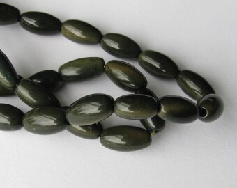 20 Forest Green Tagua Nut Beads, Olive Beads, 8mm Beads, Organic Beads, Natural Beads, Vegetable Ivory Beads, EcoBeads