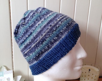 Blue Coast for men, teen or unisex Hat wool jacquard fine, degraded colors of blue