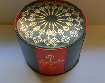 Vintage Round leather jewelry storage box