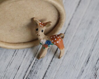 10pcs Little Cute Deer Hand Painted Resin Cabs Flatback Brown Deer Cabochons Deer Pendant Animals Decor 40mm*25mm