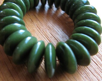25 Glossy Forest Green Tagua Nut Beads, Lens, 13mm Rondell Beads, EcoBeads, Natural Beads, Organic Beads, Vegetable Ivory Beads
