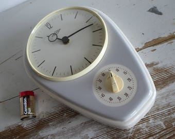 Peweta electric wall clock Küchenuhr 60s vintage blue white old clock ceramic
