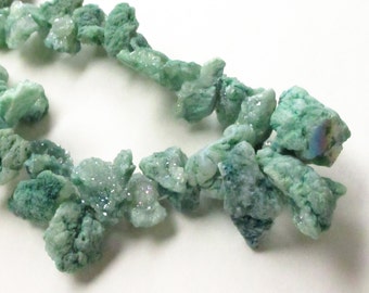 Green Druzy Nugget Beads - Fern Green Sparkly Crystal Quartz - Chunky Nugget Stone Beads - Top Drilled Graduated Chips - DIY Jewelry Making