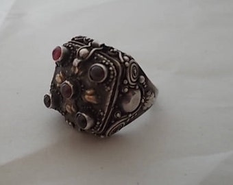 Vintage~Antique~Sterling Silver~Poison Ring~Pill Box~Locket~Snuff~Ring~Amethyst~Gold~Accents~Poison Ring~Secret~Compartment~925~sz~8+
