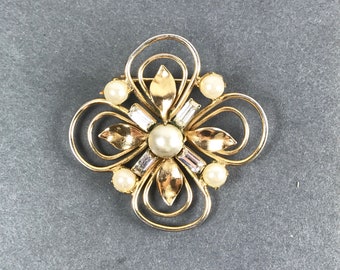 Vintage Gold Rhinestone and Pearl Pin Brooch