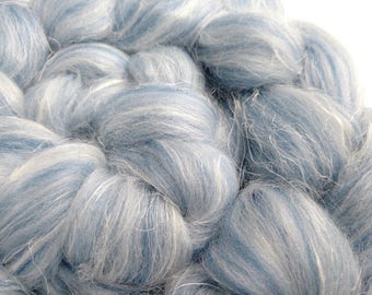 Shetland and Flax Blended Roving - Fibres for Felting - Fibers for Spinning - Shetland Tops - British Wool - Blue and White 100g (3.5 oz)