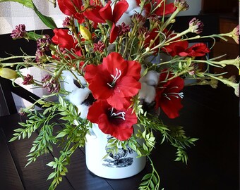 Farmhouse arrangement,farmhouse floral arrangement,rooster arrangement, rooster decor,cotton arrangement,kitchen decor,country kitchen decor
