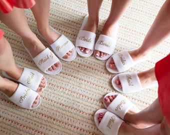 Personalised bride slipper, bridesmaid slippers,hen party slippers, spa day slippers, bridemaid gift slippers, mother of the bride slippers
