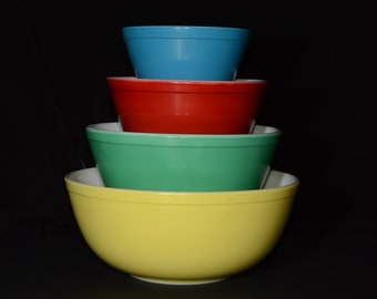 Full set (4) of PYREX Primary Color Mixing Bowls, Vintage Pyrex Mixing Bowl Set, 1950s Kitchen, Farmhouse Kitchen Decor