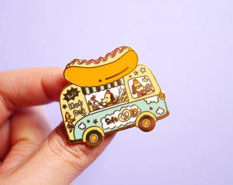 Hot Dog truck - Hard enamel pin brooch