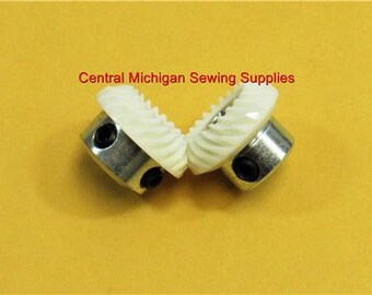 Singer Angled Hook Gear Set Fits Models 507, 509, 513, 514, 518, 522, 527, 533, 534, 538, 543