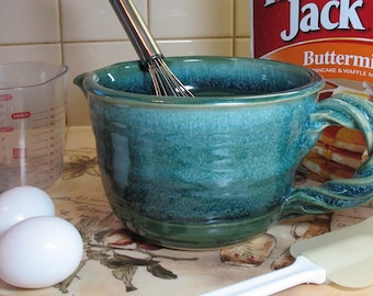 Mixing Batter Bowl in Emerald Isle Green