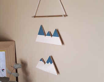 Wall - hanging Mobile mountains