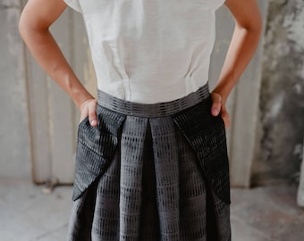 Full Midi pleated skirt gray and black. With pockets applied, midi skirt, pleated skirt, high waist