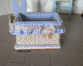 Basket in wicker games or garments-scale: 12