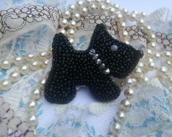 Black Dog Brooch, Black Scottie Dog Pin, Bead embroidery Scottie Dog Brooch, Scottish Terrier Brooch, Terrier Brooch, Scottish Terrier dog