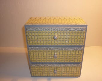 Small chest of drawers "Scandinavian spirit"