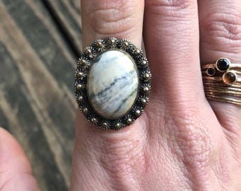 Vintage Sterling Silver Howlite Statement Ring Sunburst Starburst size 8