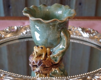 Frog ~ Vintage Majolica Pottery ~ Majolica Frog ~ Handmade Pottery ~ Blue Green Glaze Pottery ~ Majolica Vase ~ Frog Vase ~ Frog Planter