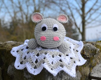 Hippo blankie, hippo blanky, handmade blankie, handmade blanky, gift for a newborn, amigurumi hippopotamus, crochet hippopotamus, soft toy