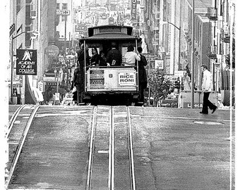 Looking down Powell street in 1978