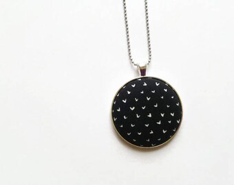 Long pendant necklace - Tiny hearts - Black and white - Love - Valentine's Day Fabric covered button jewelry Cute as a button Made in Canada