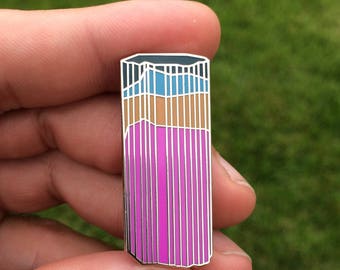 Tourmaline Crystal '98 Sapo Pin E502